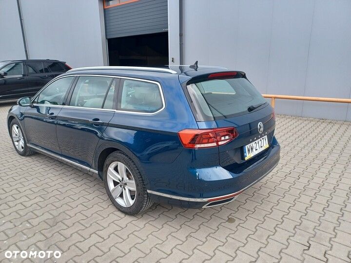 Volkswagen Passat 2.0 TSI Business DSG - 2