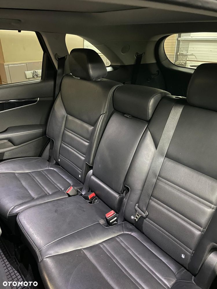 Kia Sorento 2.0 CRDI Business Line Plus - 23