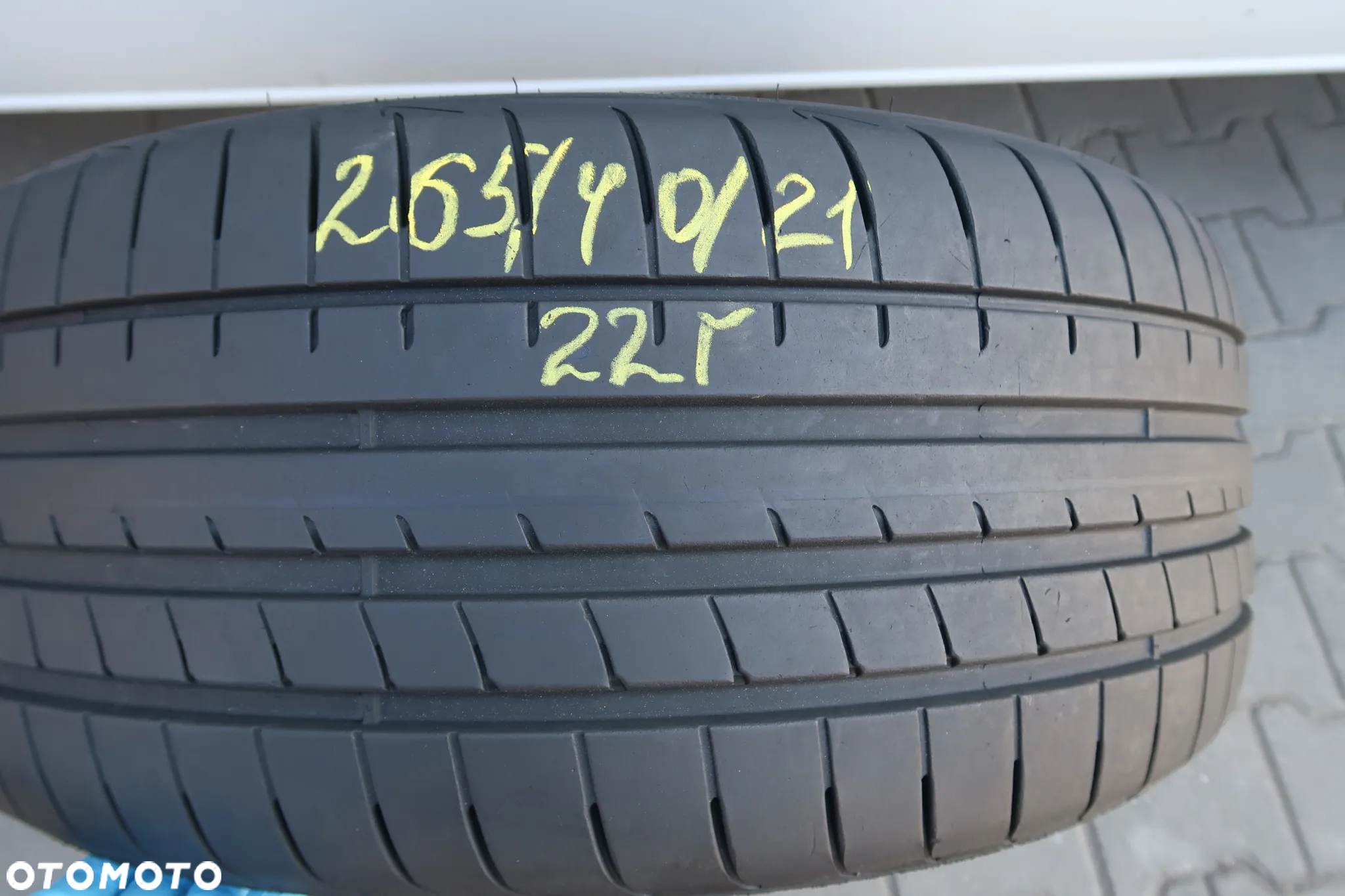 goodyear F1 Asymetric 5 265/40R21 - 9