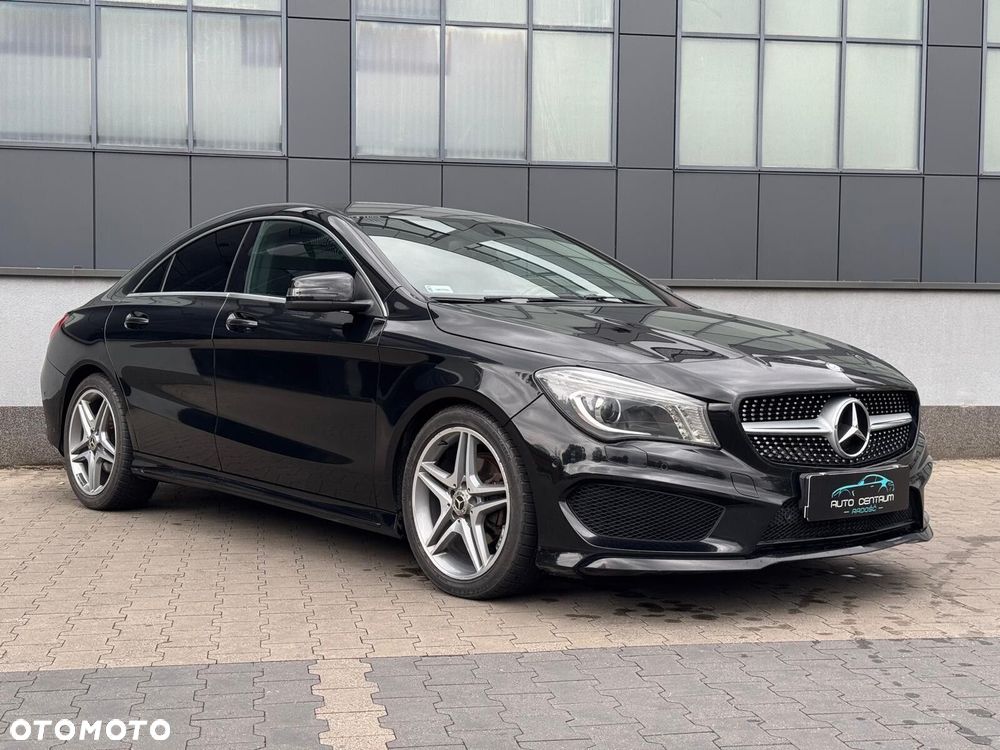 Mercedes-Benz CLA 200 7G-DCT AMG Line - 3