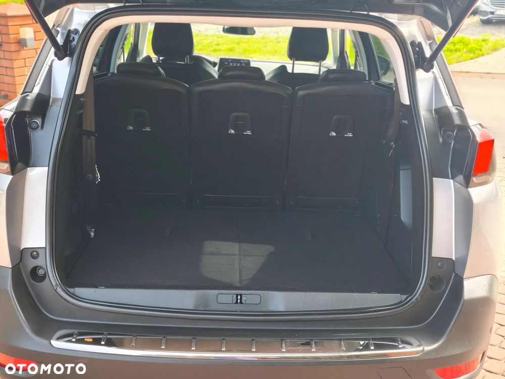 Peugeot 5008 - 17
