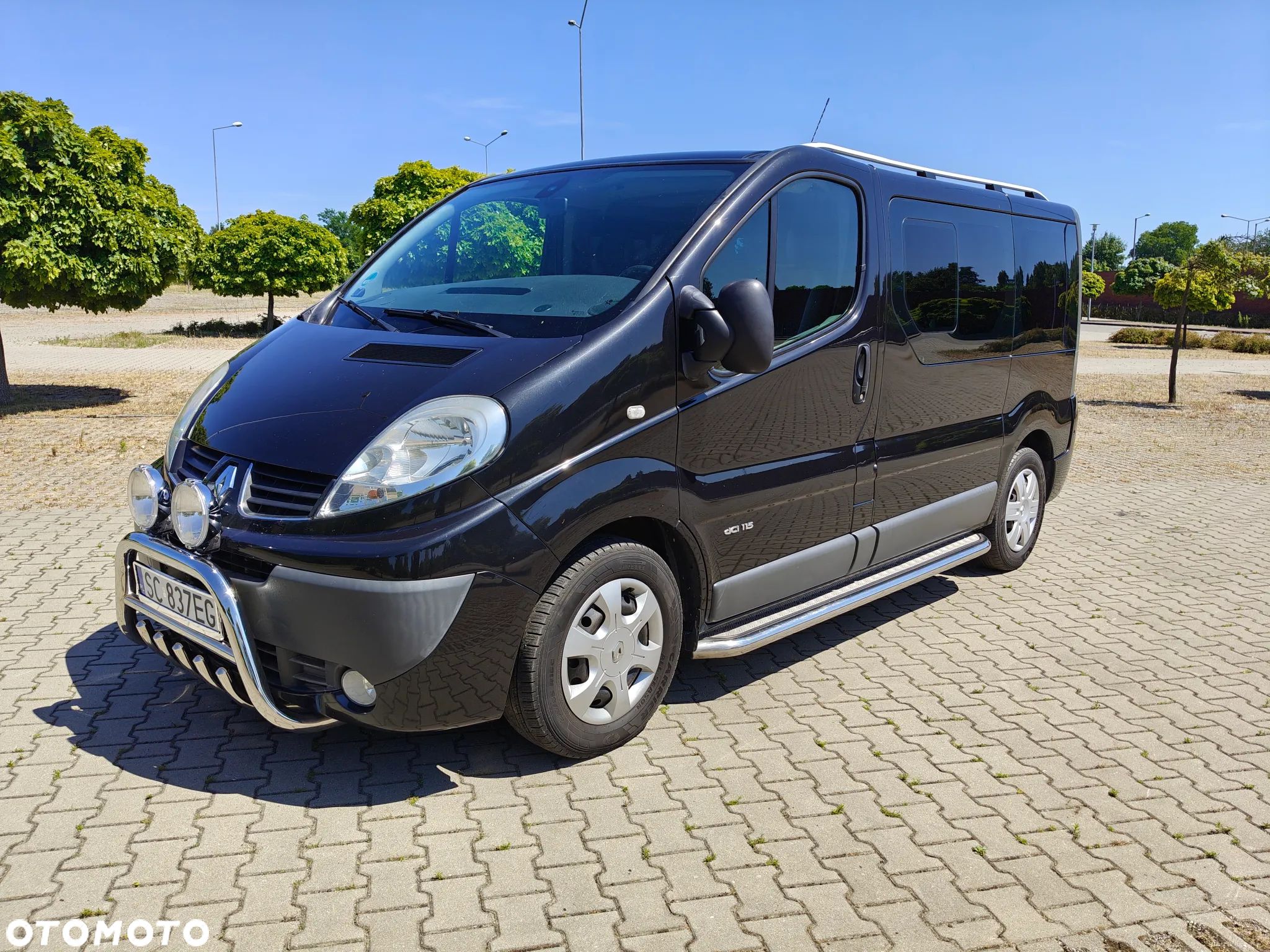 Renault Trafic L1H1 Passenger Lux - 1