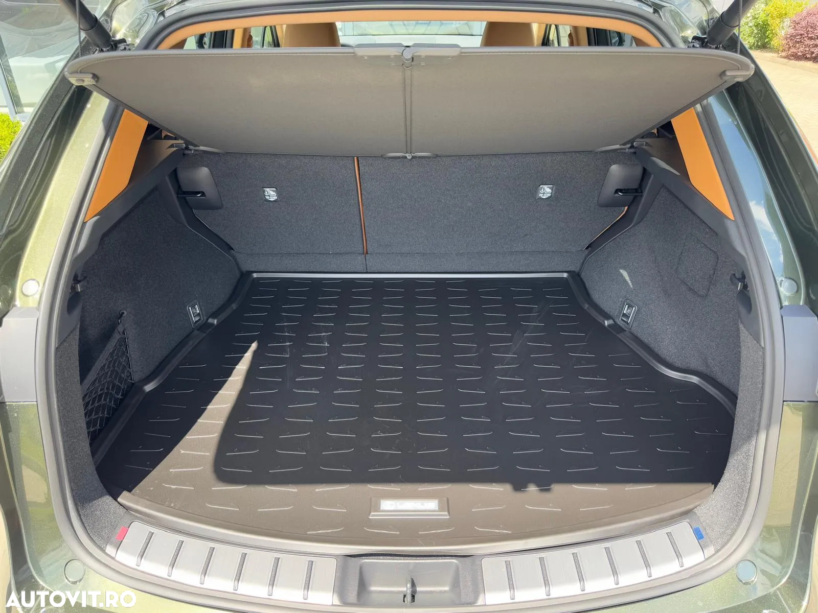 Lexus Seria NX 450h+ 2.5 TNGA HV 25H PHEV CVT Executive - 31