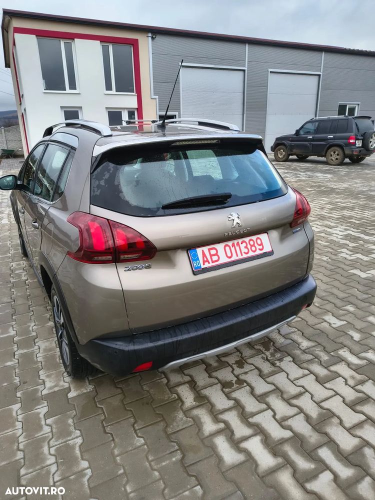 Peugeot 2008 1.2 PureTech Turbo EAT6 S&S Allure - 5