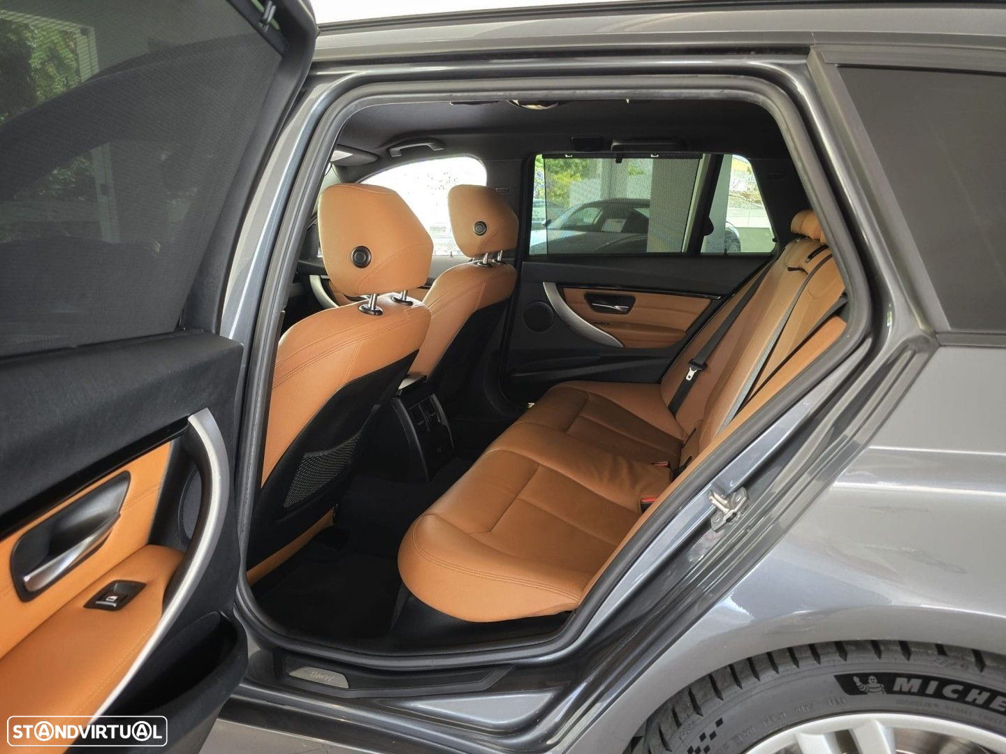 BMW 335 d Touring xDrive Line Sport - 8