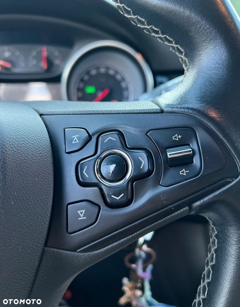 Opel Astra 1.6 CDTI Dynamic S&S - 19