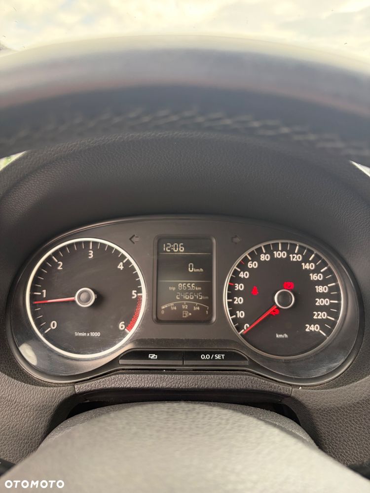 Volkswagen Polo 1.6 TDI DPF Comfortline - 10