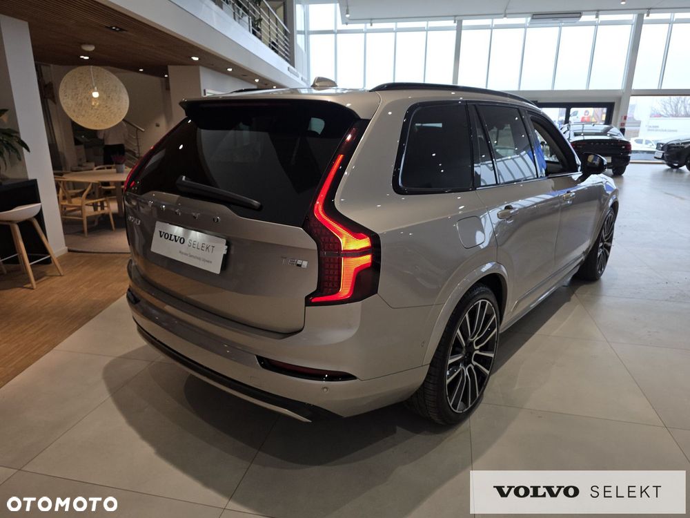 Volvo XC 90 - 8
