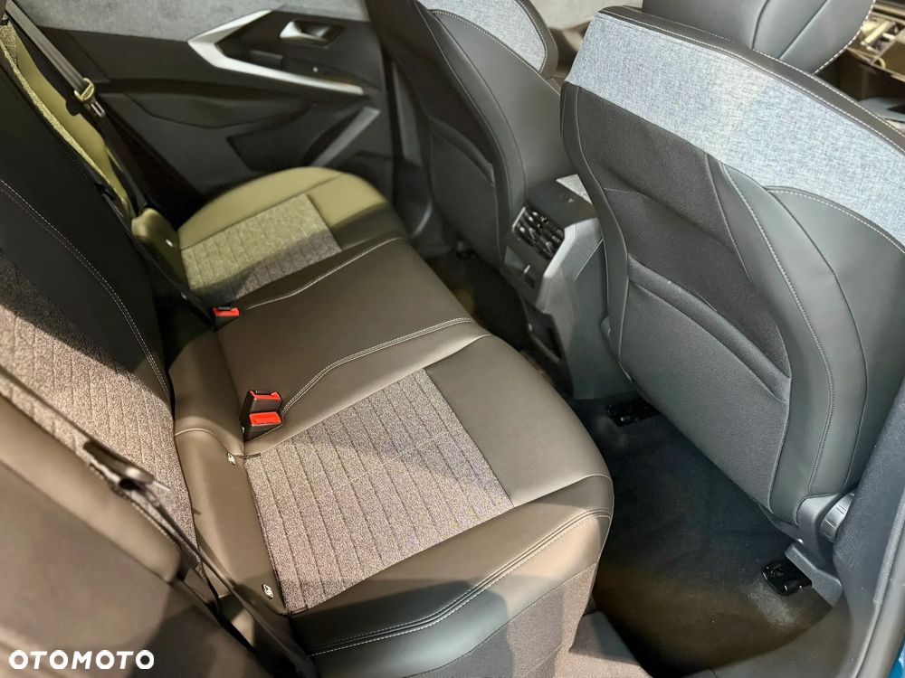 Peugeot 3008 1.2 PureTech mHEV Allure e-DCS6 - 15