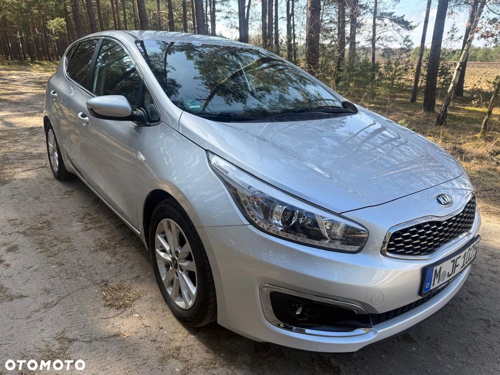 Kia Ceed 1.6 GDI Platinum Edition - 2