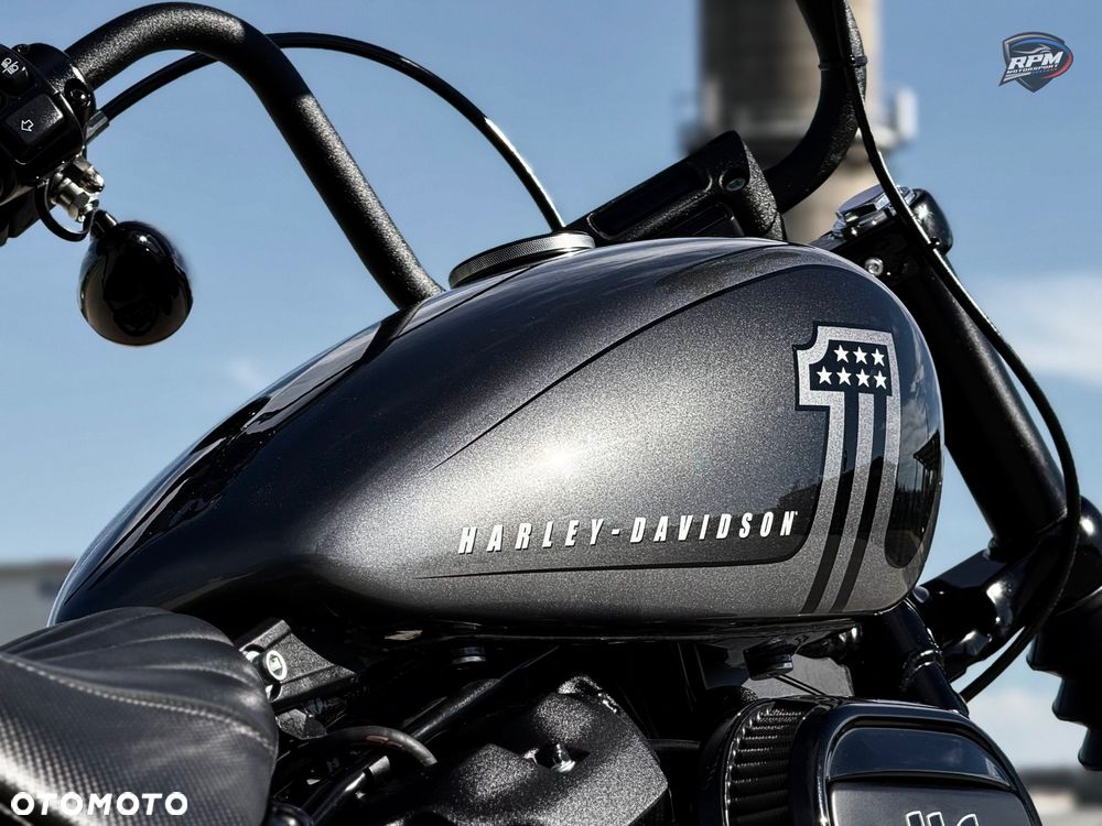 Harley-Davidson Softail Street Bob - 13