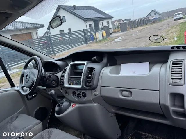 Opel Vivaro - 14