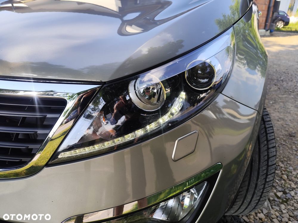 Kia Sportage 2.0 CRDI 4WD Automatik Fifa World Cup Edition - 26
