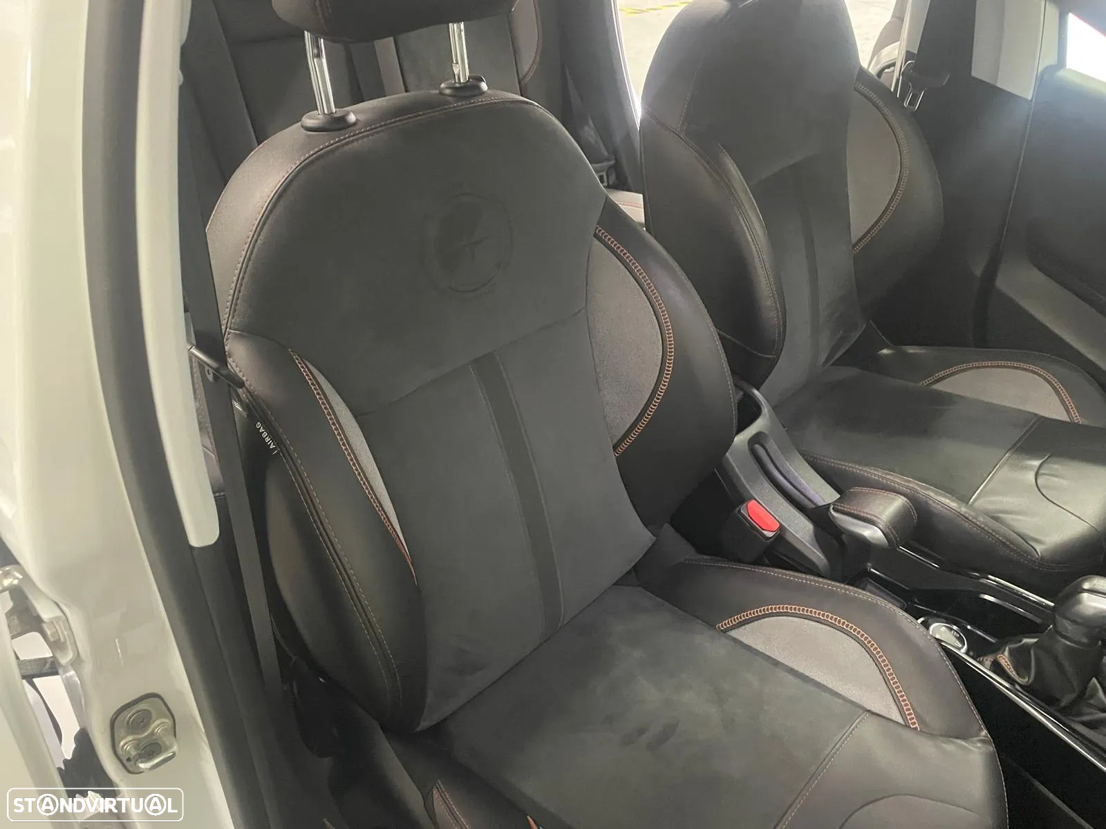 Peugeot 2008 1.2 PureTech Crossway - 30