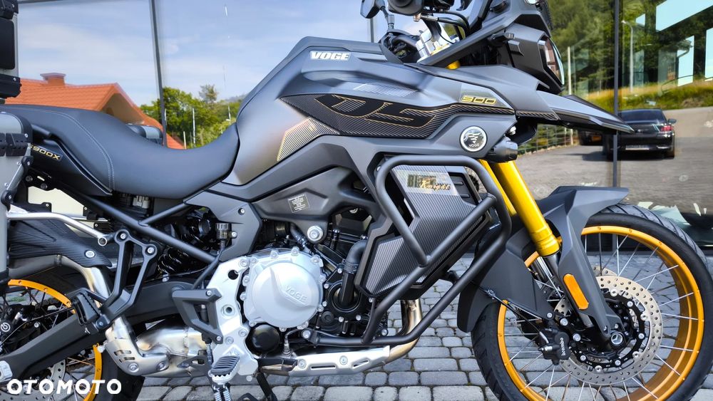 VOGE 900DSX - 16