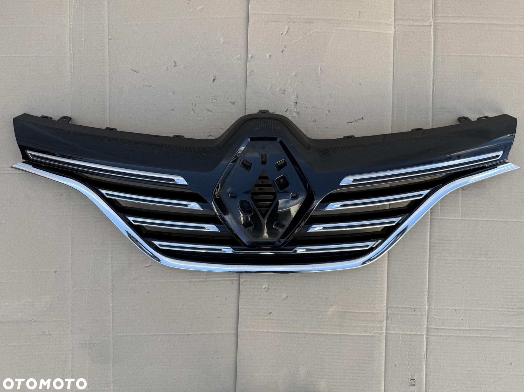 RENAULT MEGANE IV 4 ATRAPA GRILL 622563114R - 1