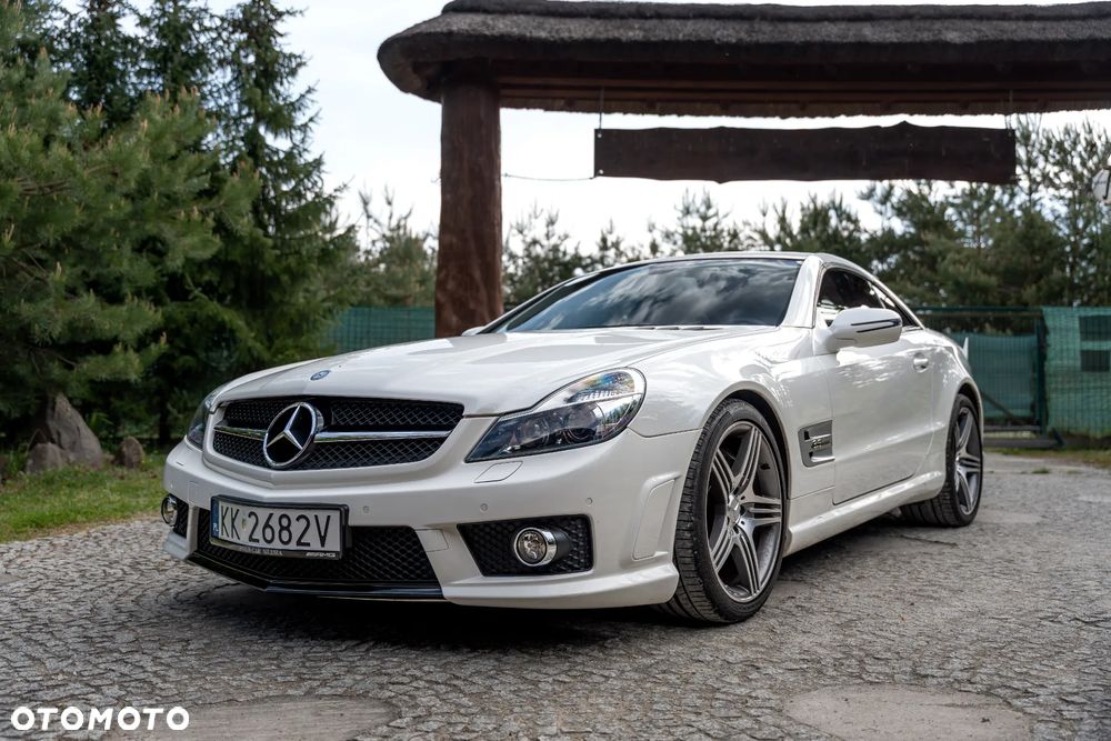 Mercedes-Benz SL 63 AMG - 14