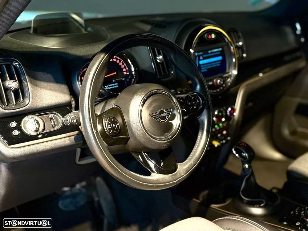 MINI Countryman Cooper SE ALL4 Auto - 19