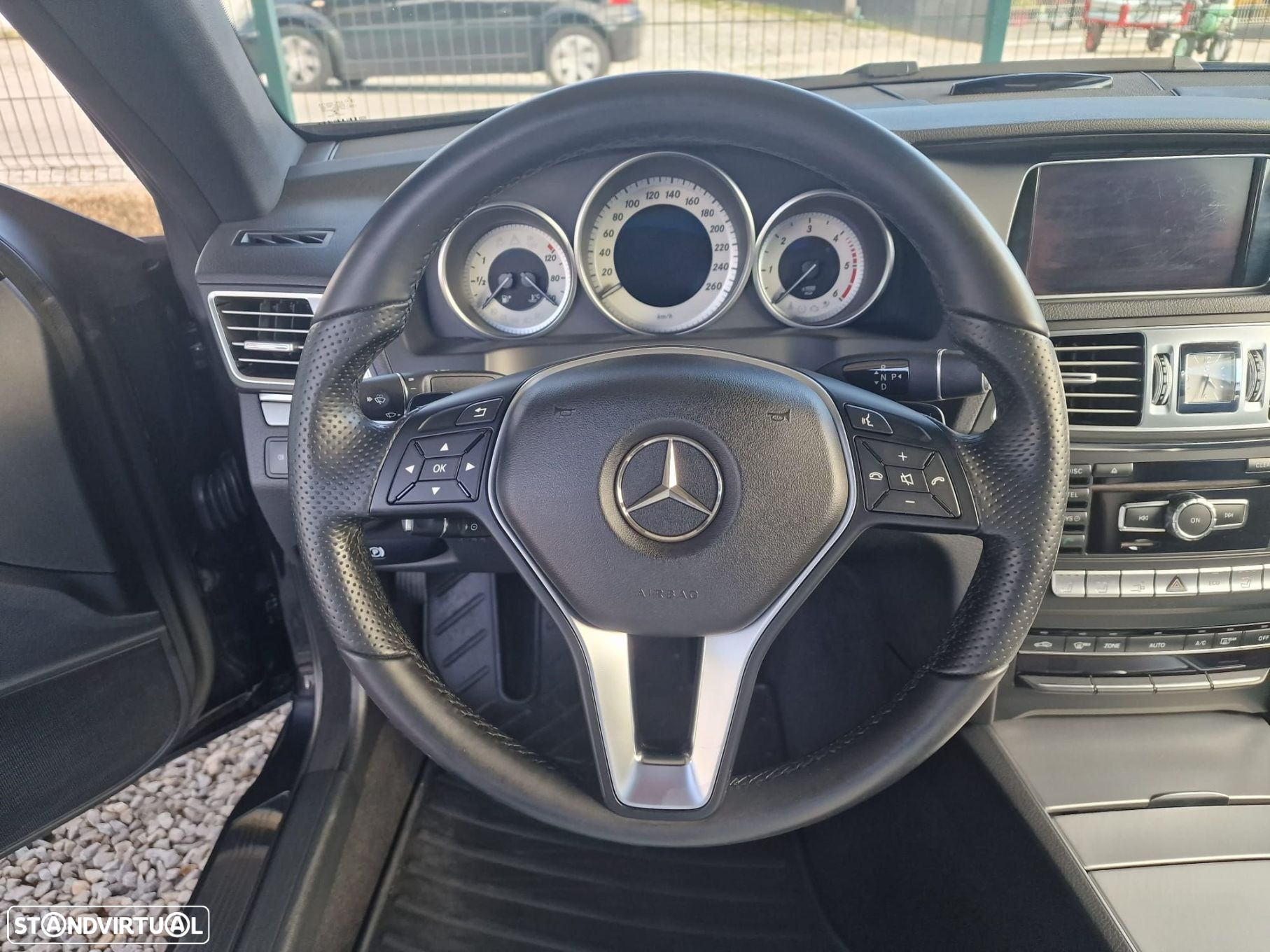 Mercedes-Benz E 350 BlueTEC Auto - 21