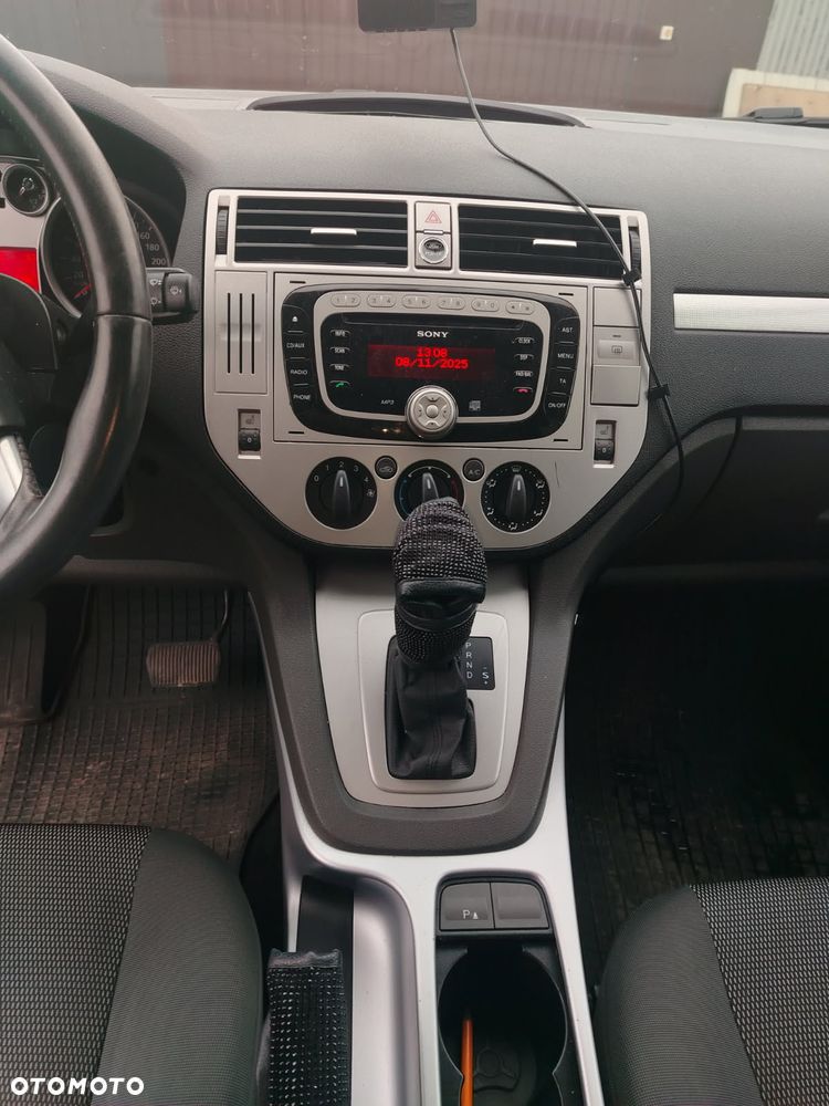 Ford Kuga 2.5 4x4 Trend - 3