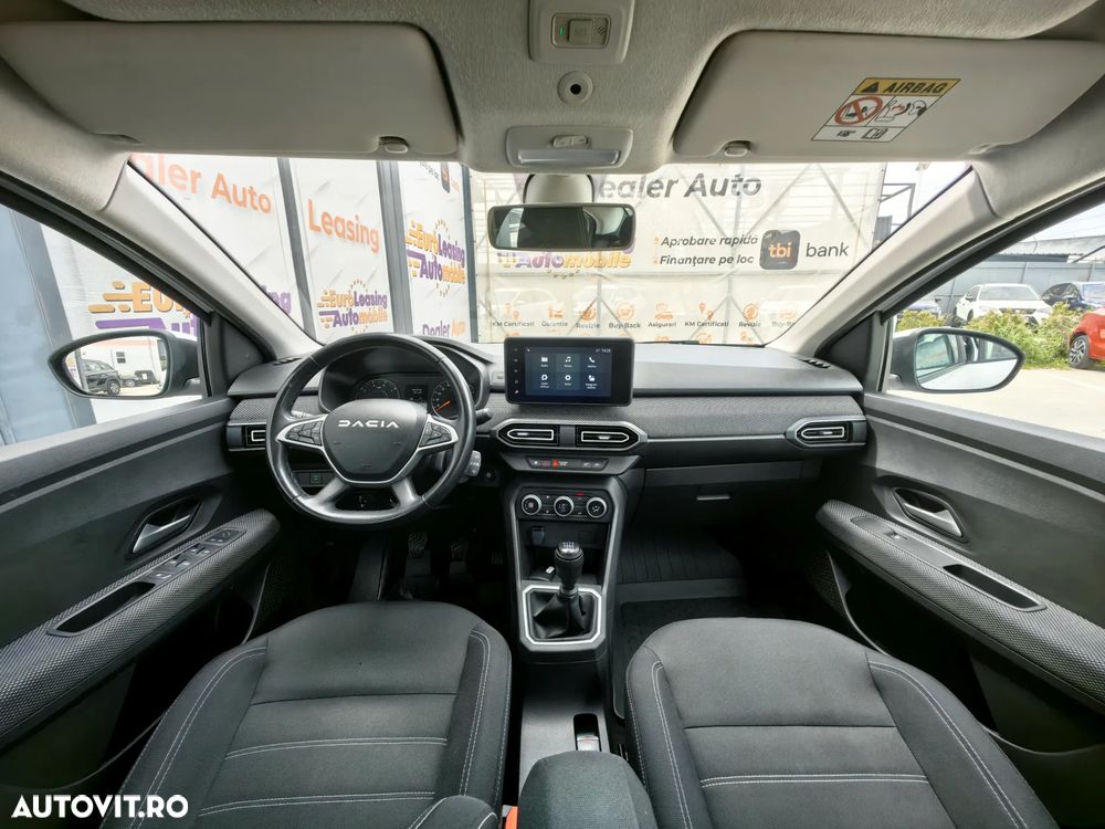 Dacia Logan TCe 90 MT5 Essential - 8