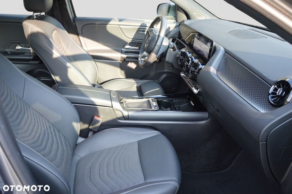 Mercedes-Benz GLA 220 mHEV 4-Matic 8G-DCT - 23