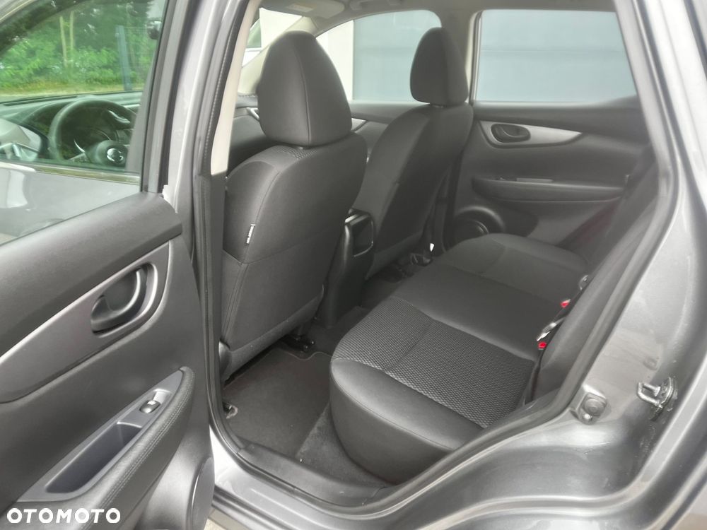 Nissan Qashqai 1.3 DIG-T VISIA - 10