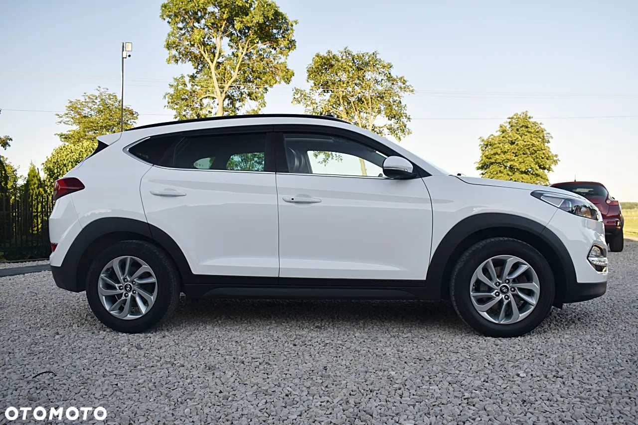 Hyundai Tucson 1.7 CRDI BlueDrive Style 2WD - 9
