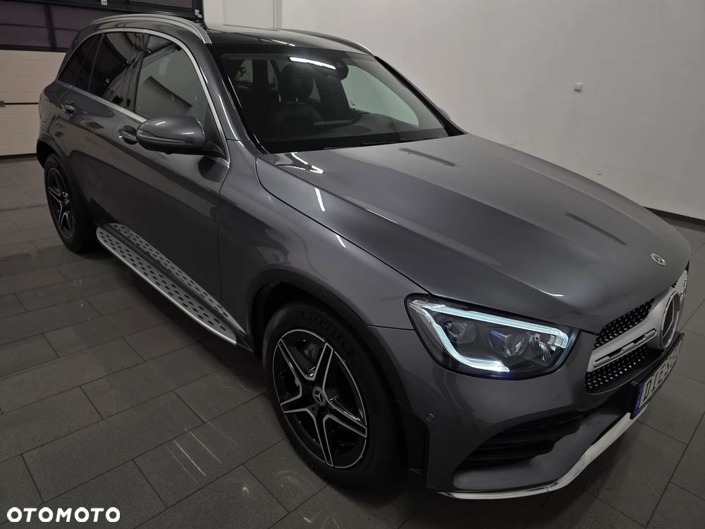 Mercedes-Benz GLC 220 d 4Matic 9G-TRONIC AMG Line Plus - 34