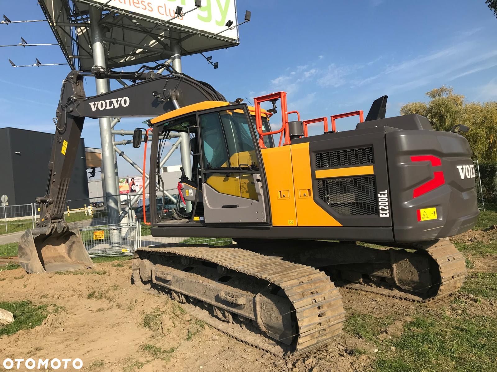 Volvo EXCAVATOR/ EC200EL - 1