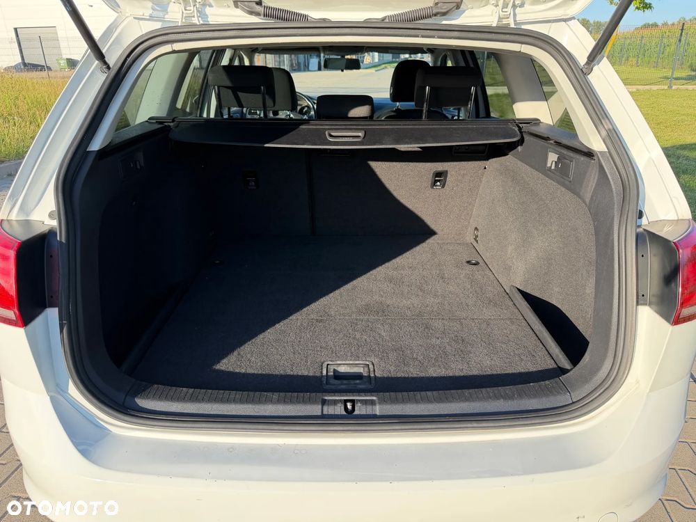 Volkswagen Golf Variant 1.6 TDI BMT Comfortline - 23