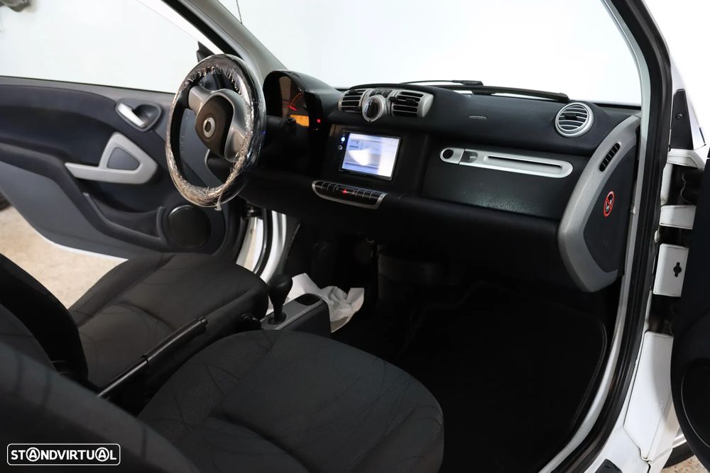 Smart ForTwo Coupé cdi softouch black&white limited dpf - 18