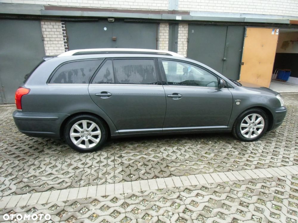 Toyota Avensis 2.2 D-CAT Executive - 7