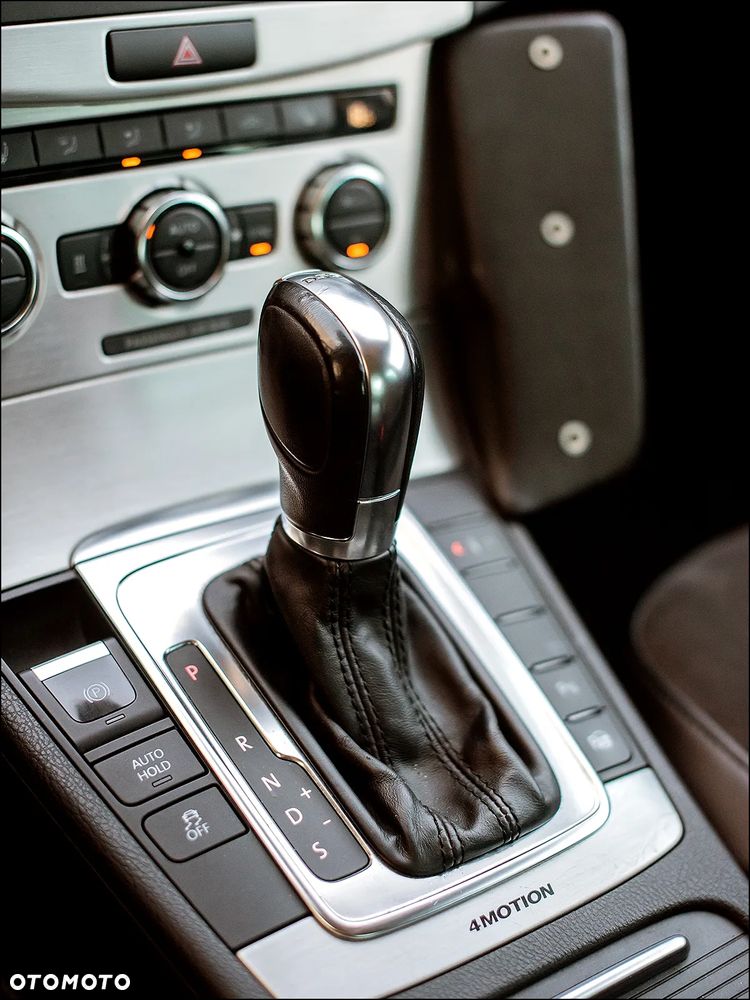 Volkswagen Passat - 27