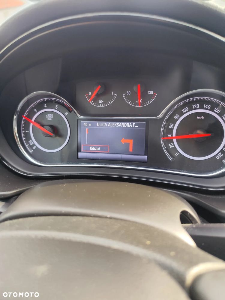 Opel Insignia - 19