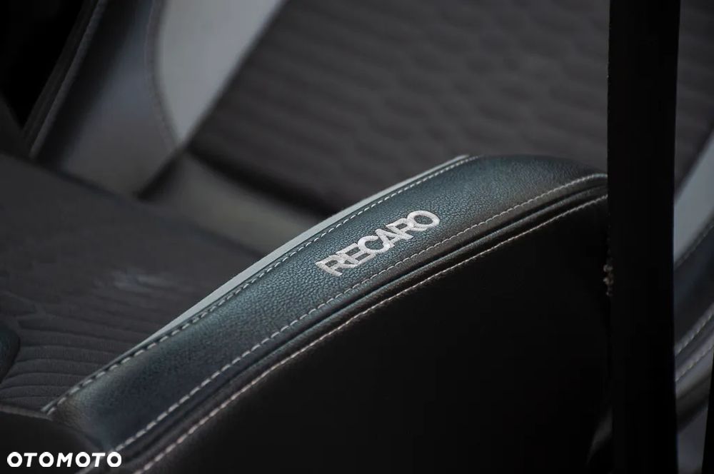 Ford Focus 2.0 TDCi ST mit Leder-Exclusiv-Paket - 32