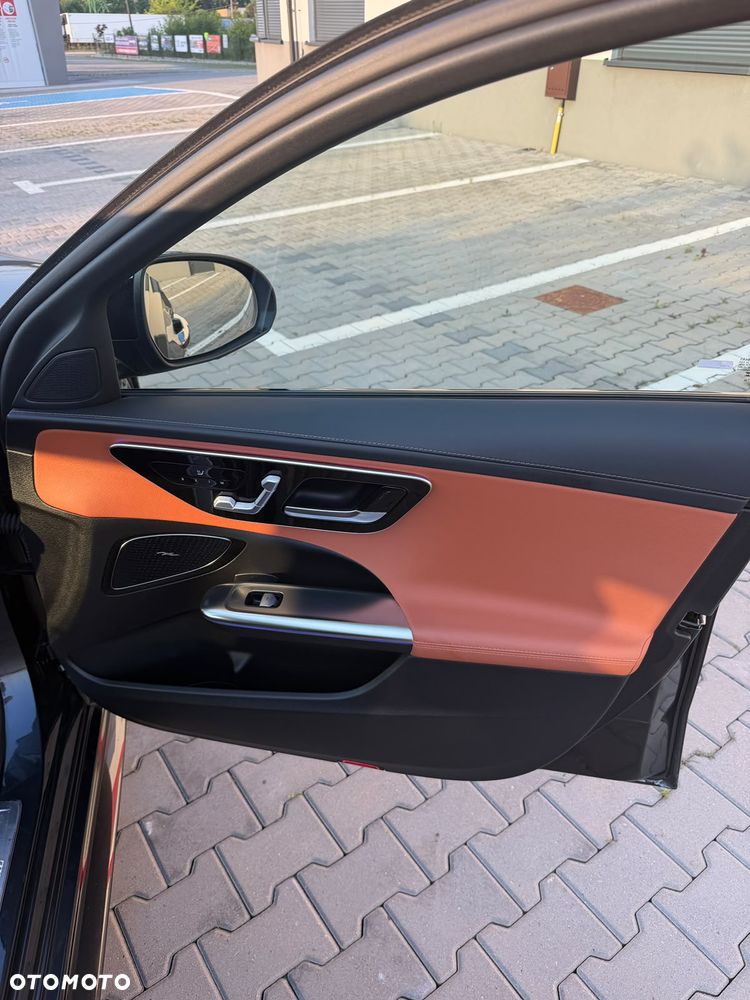 Mercedes-Benz Klasa C 300 mHEV 4-Matic AMG - 15