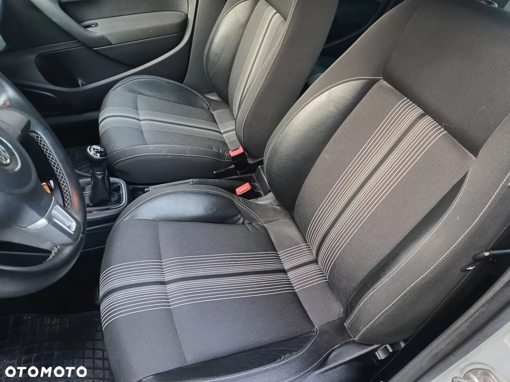 Volkswagen Polo 1.2 MATCH - 14