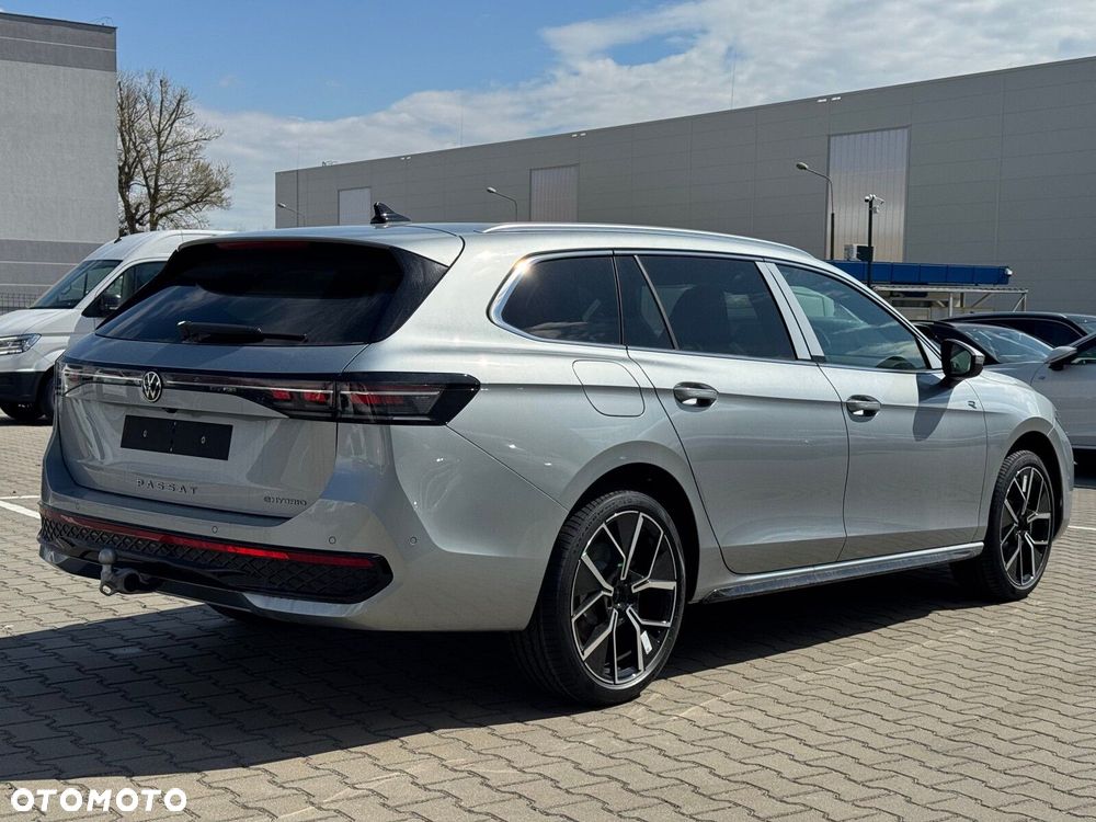 Volkswagen Passat Variant 1.5 TSI eHybrid PHEV 200kW R-Line Plus DSG - 21