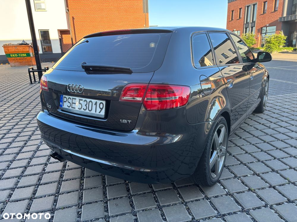 Audi A3 Sportback 1.8 TFSI Ambition - 22