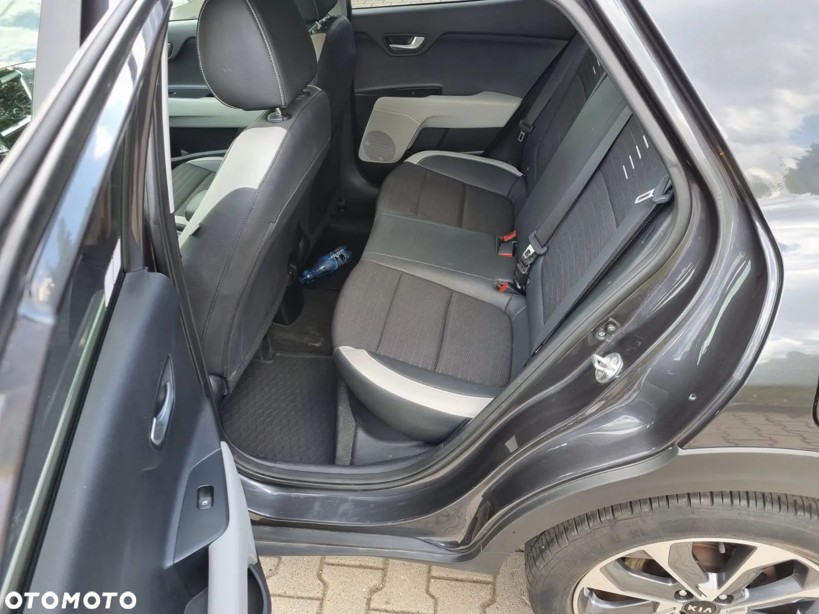 Kia Stonic 1.4 L - 7