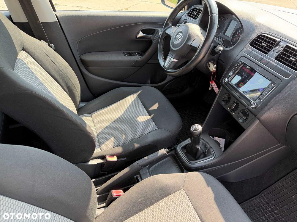 Volkswagen Polo - 8