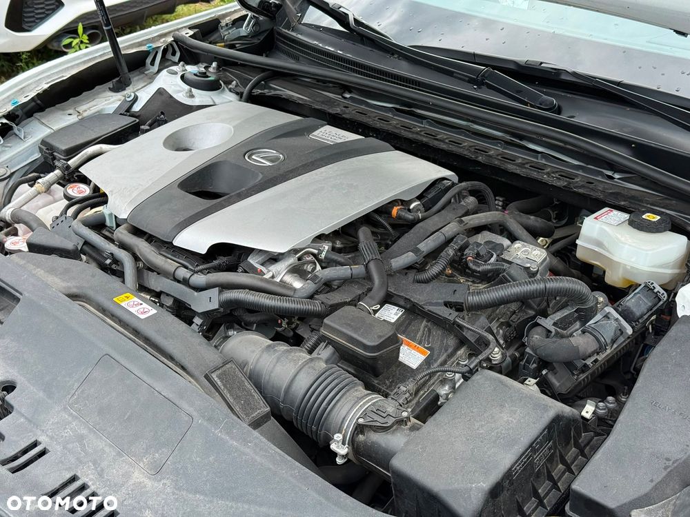 Lexus ES 300h F Sport Edition - 7