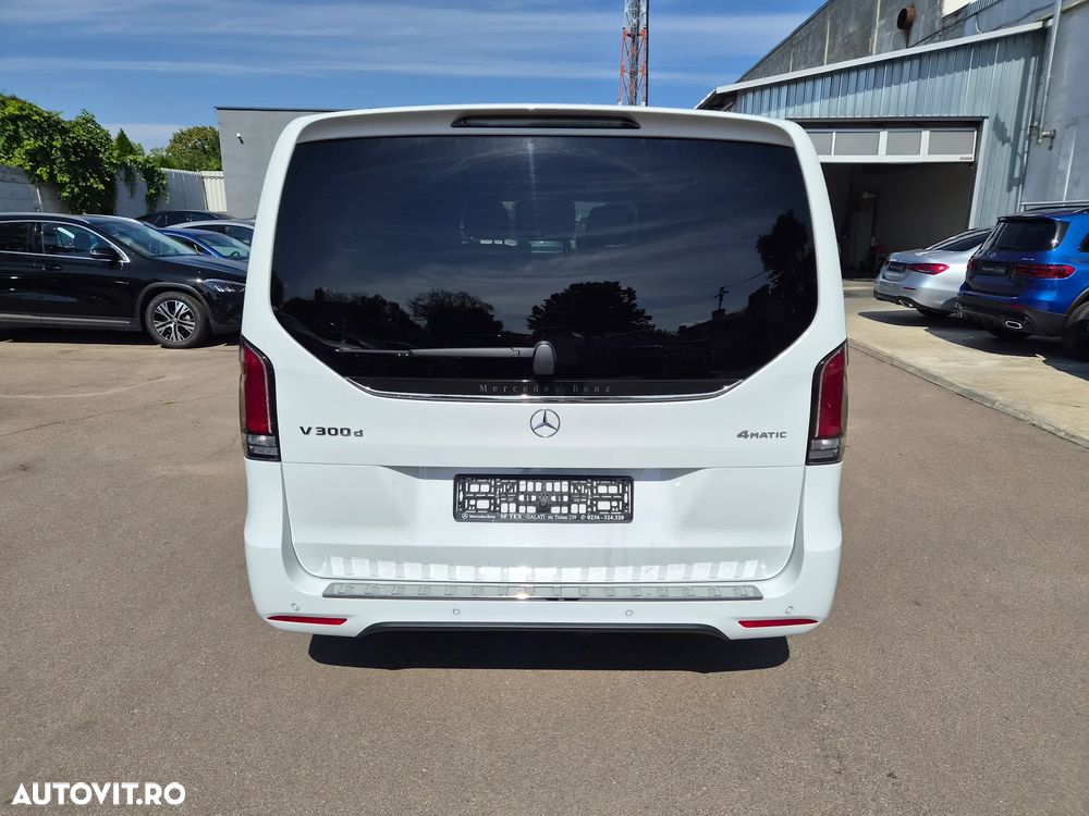 Mercedes-Benz V 300 d Extralang 4Matic 9G-TRONIC Edition - 4