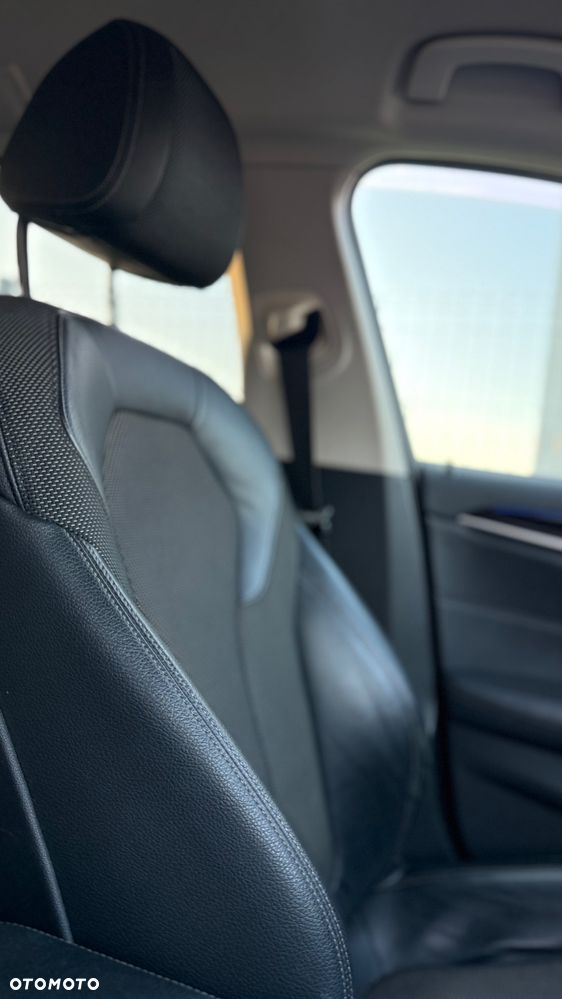 BMW Seria 5 518d - 17