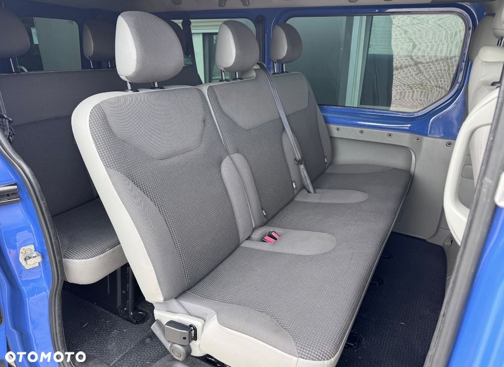 Opel Vivaro - 10