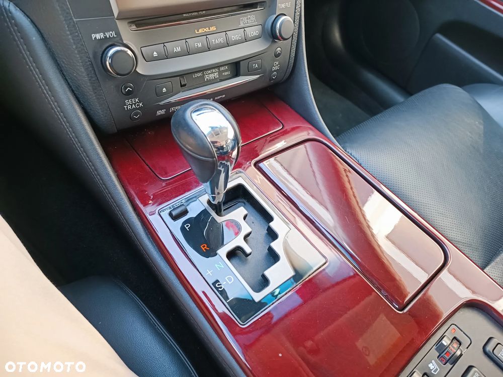 Lexus GS 450h Luxury Line - 23