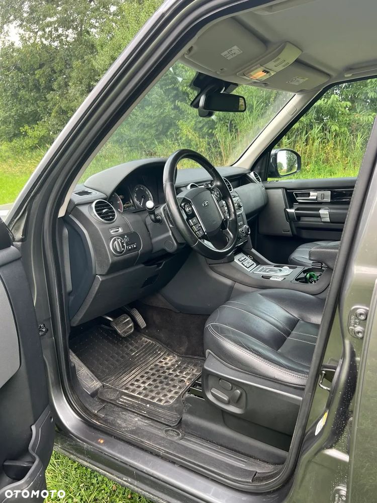 Land Rover Discovery IV 3.0 SD V6 HSE - 11