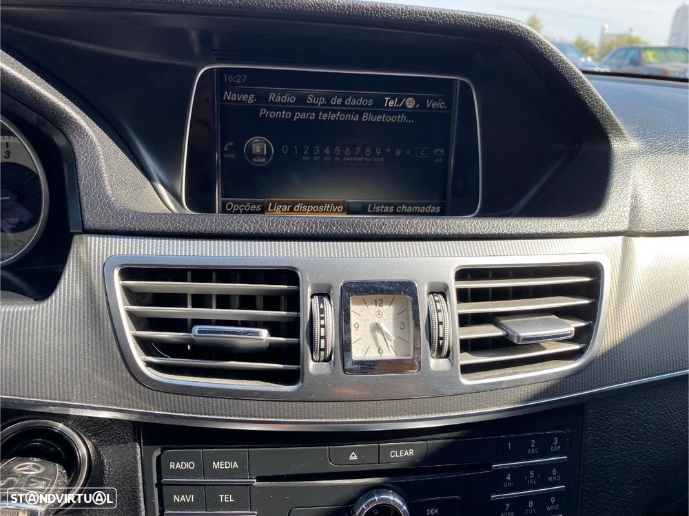 Mercedes-Benz E 250 BlueTEC Elegance 4-Matic - 24