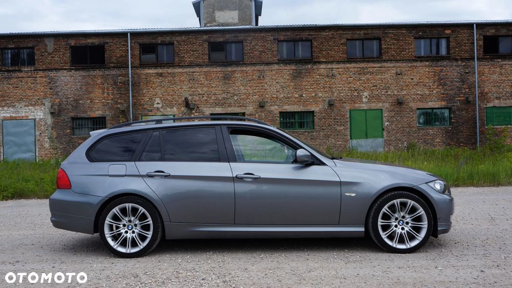 BMW Seria 3 318d DPF - 13